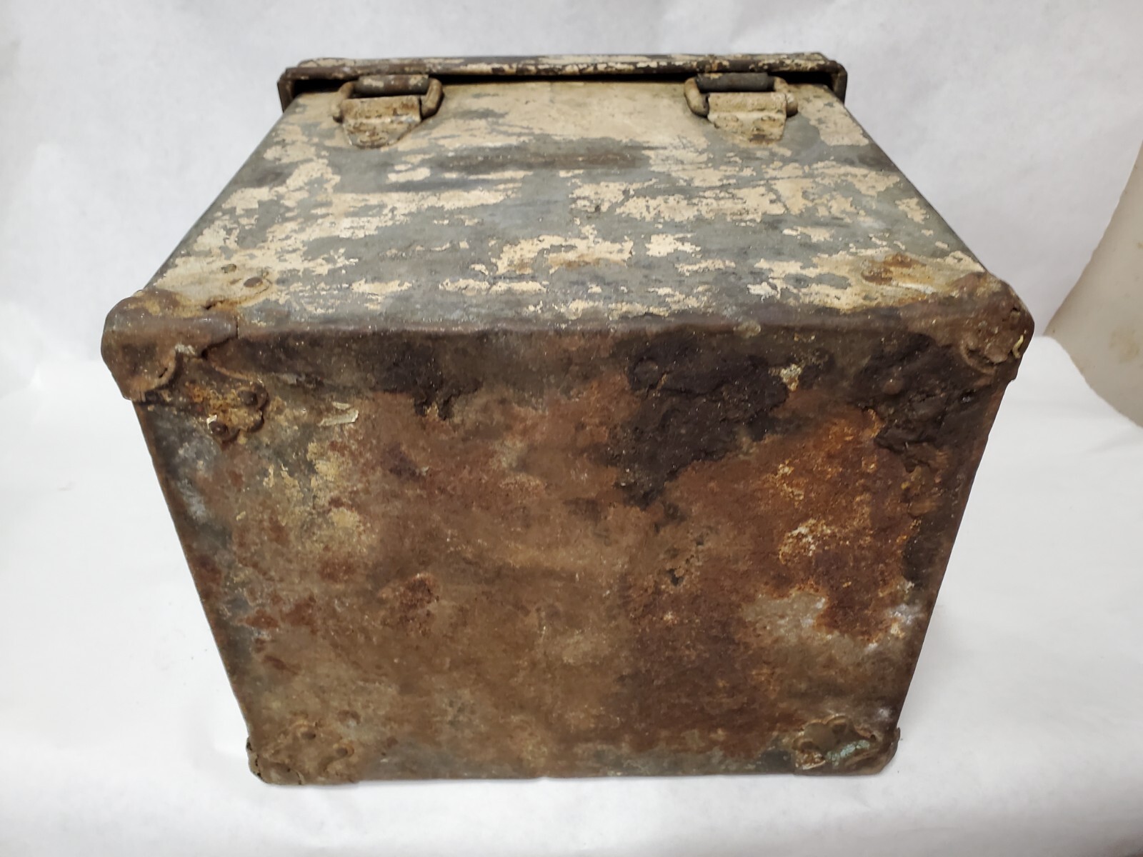 ICC-32a Hollywood Movie Reel Film Metal Case Strong Box Antique Steampunk Prop