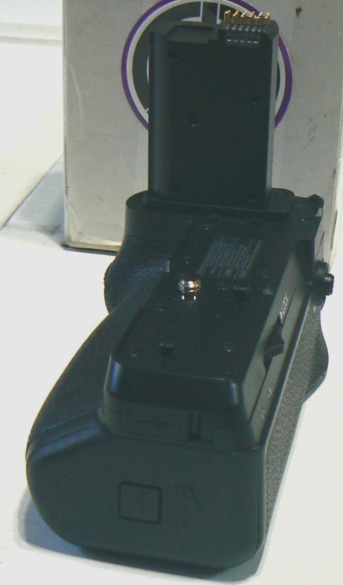 Neewer Power Battery Pack Grip Replacement for MB-N11 for Nikon Z611 / Z711