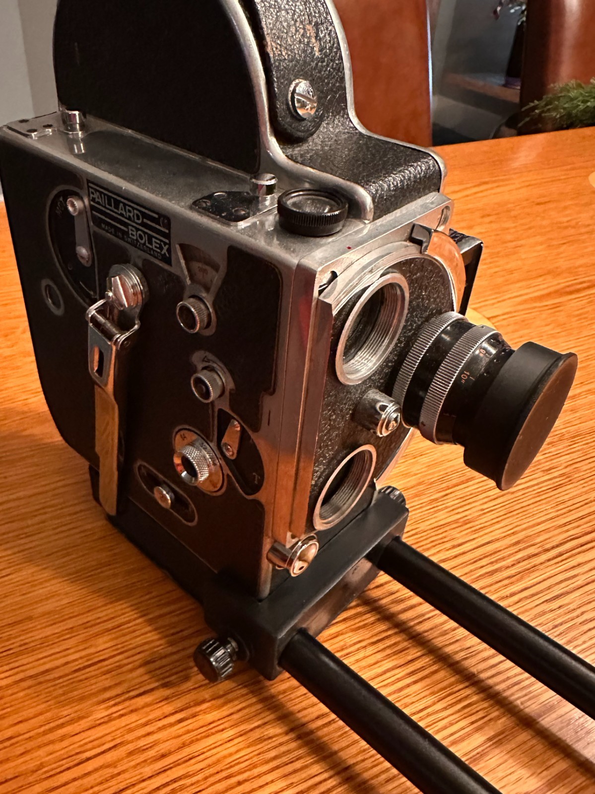 Bolex Saddle for 15mm Rods 60mm on Center – for “REX1 2 or 3” Round Base Cameras