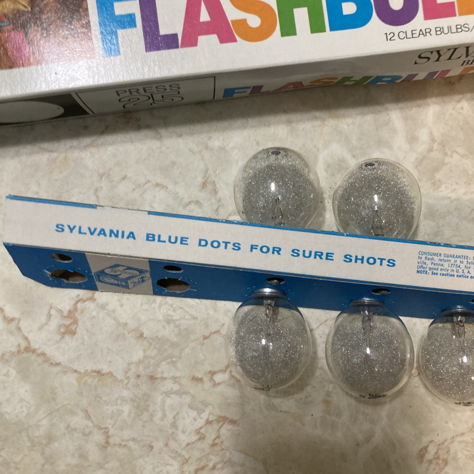 Vintage Sylvania Blue Dot Clear Flashbulbs 6 Ct. In 12 Ct. Box Press 25