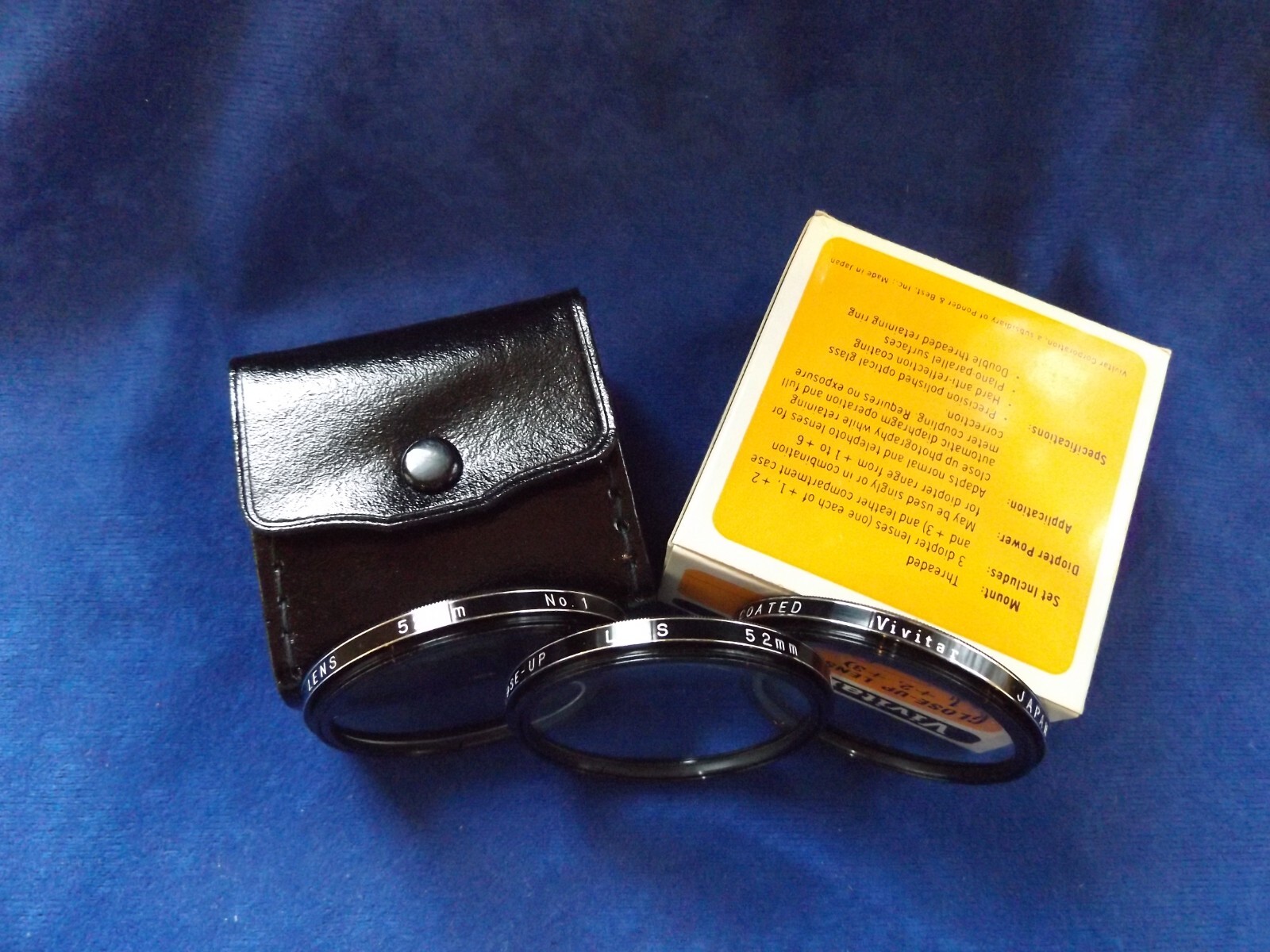 Vintage Vivitar 52 mm Close-Up Lens Set in Leather Case and Original Box.