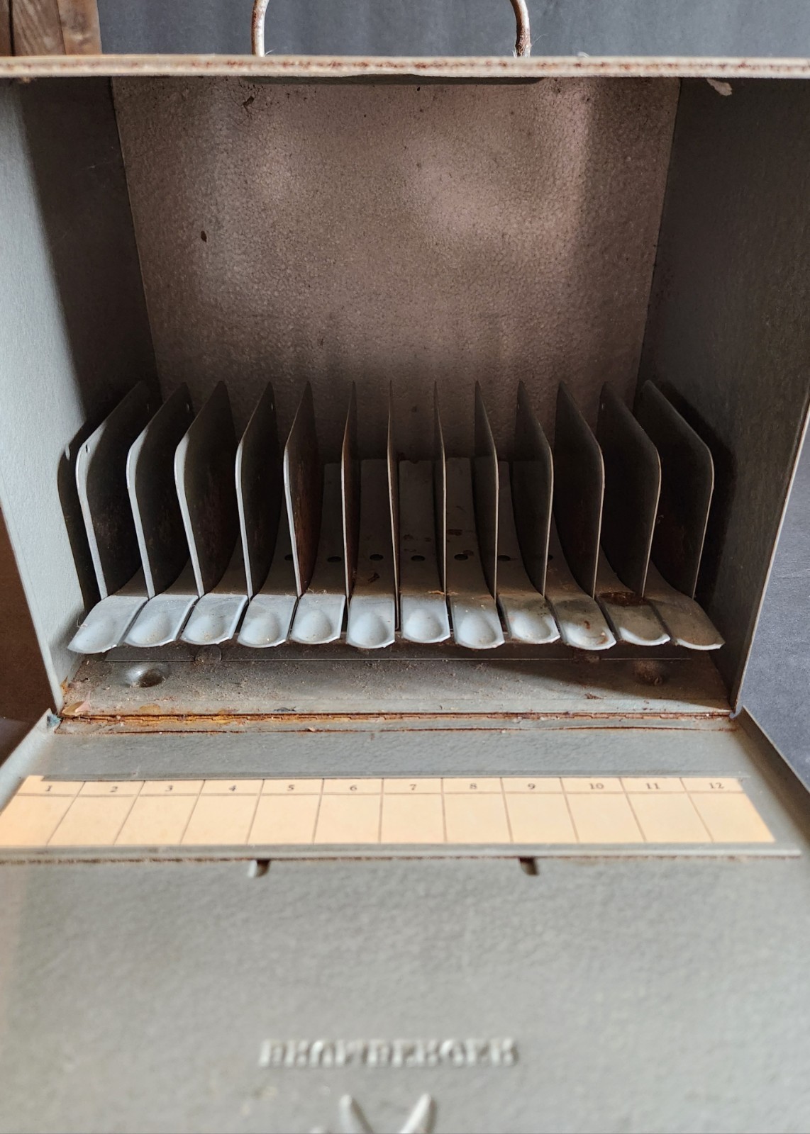VINTAGE BRUMBERGER 8mm FILM Carrying CASE Holds 12 5” Reels