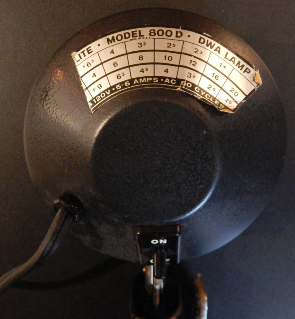 Vintage Kenco 800D MovieLite Single Beam DWA Westinghouse Seal Lamp