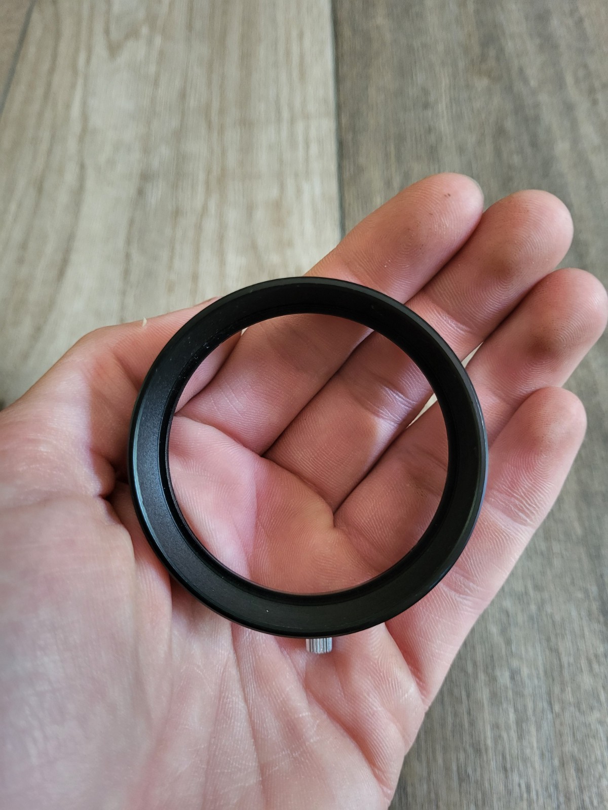 Petri 5.4cm Metal Clamp on Lens Hood with Case 7s In Good Condition
