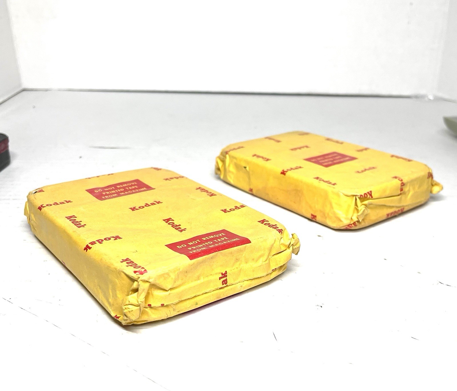 VINTAGE 3 LOT CINE-KODAK 16mm MOVIE FILM MAGAZINE EXPIRED & UNUSED L@@K!!