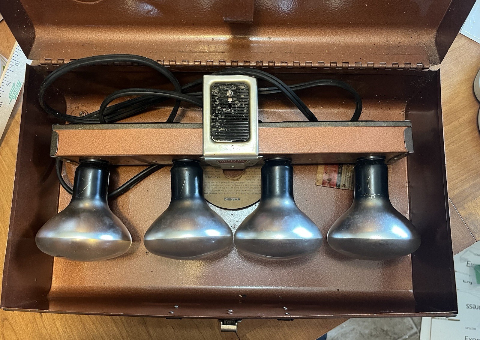 Acme Lite Mov-E-Lite – Movie Lights – 4 Bulb Lighting Bar – Case – Tool – Works