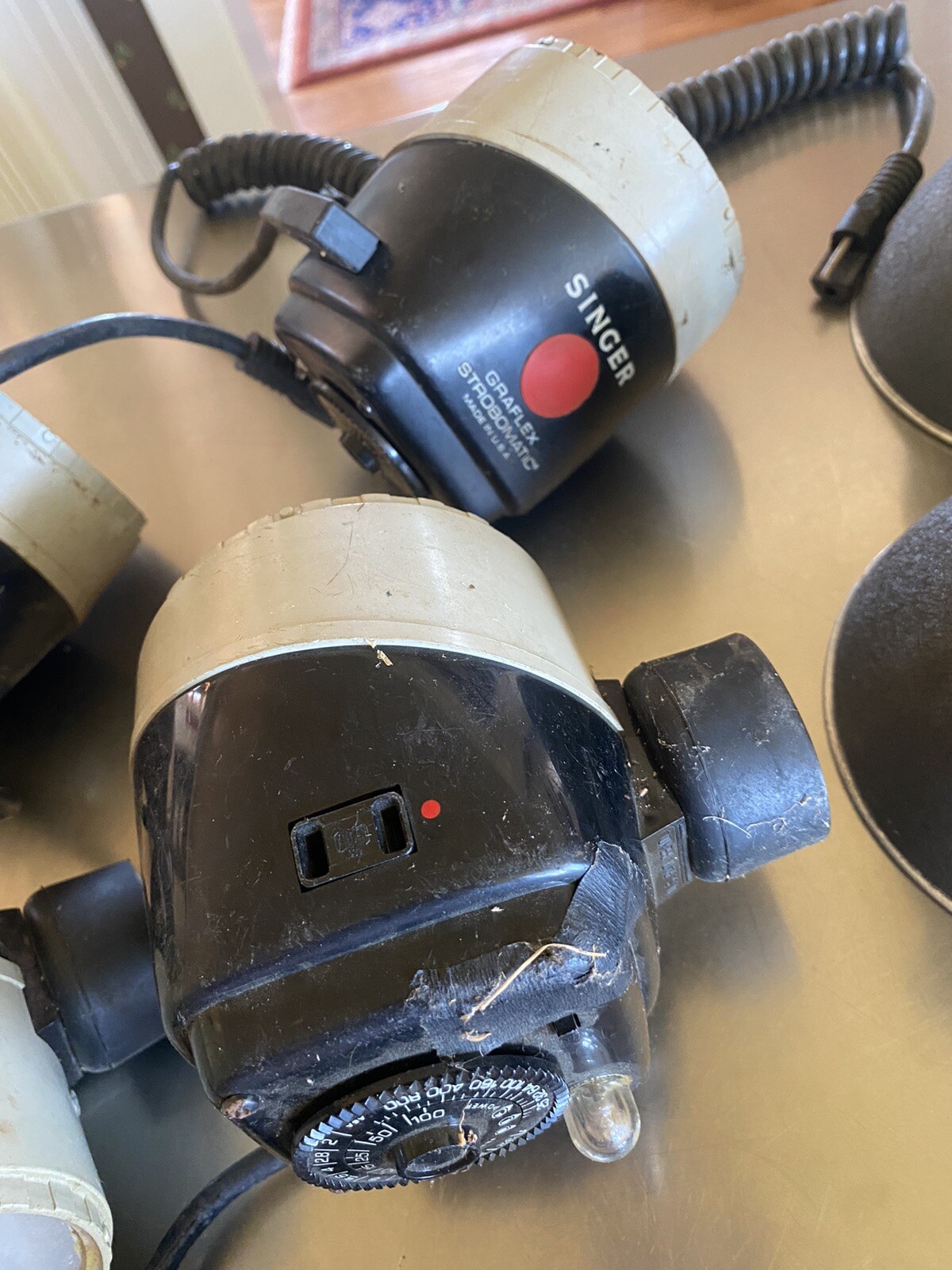 VINTAGE CAMERA LIGHTS FLASHES UNTESTED HONEYWELL, SINGER, HEILAND, GRAFLITE