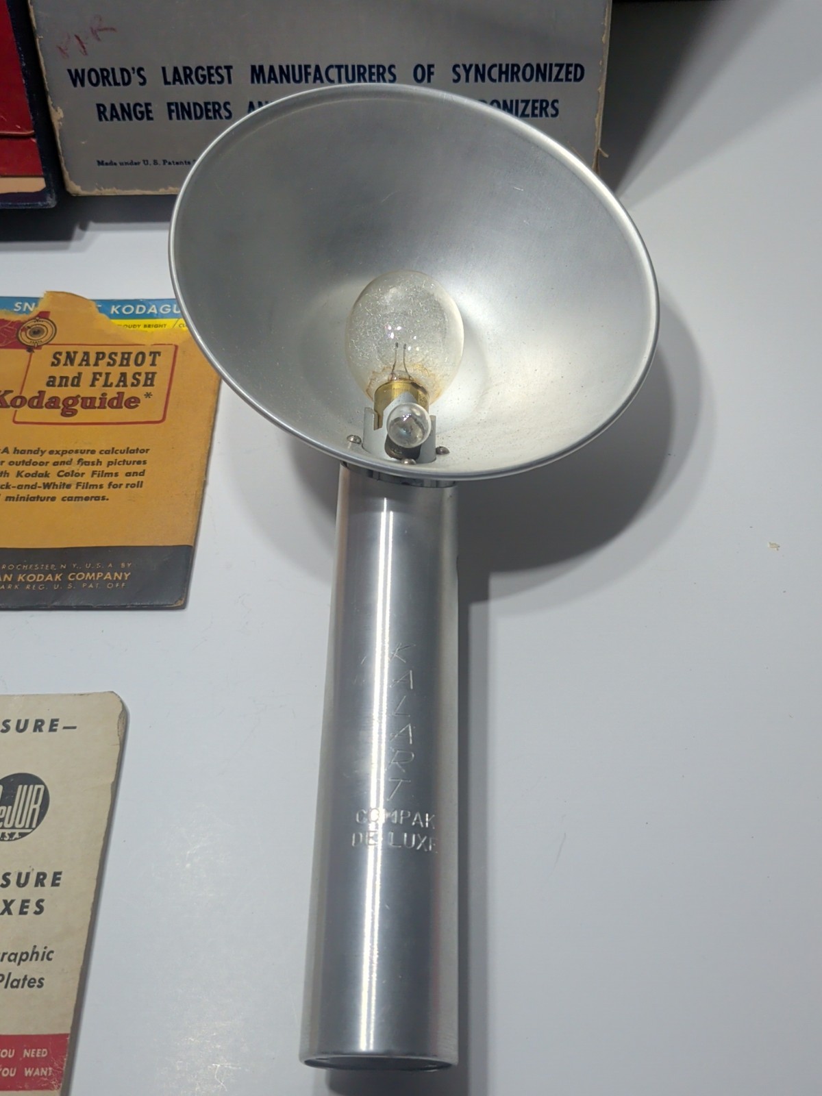 ✨VINTAGE✨ Kalart Safety First De Luxe Speed Flash Unit With Box