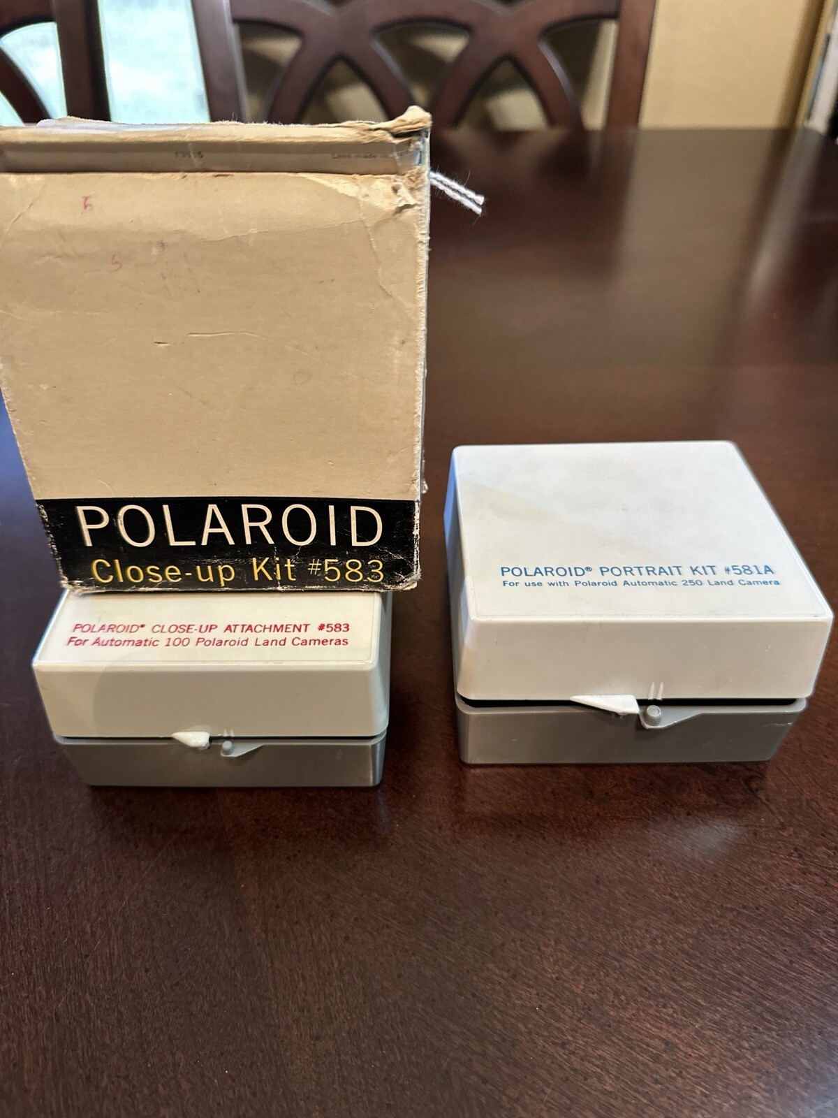 Vintage Polaroid Portrait kit #581A And Polaroid Close-Up Attachment #583 Bundle