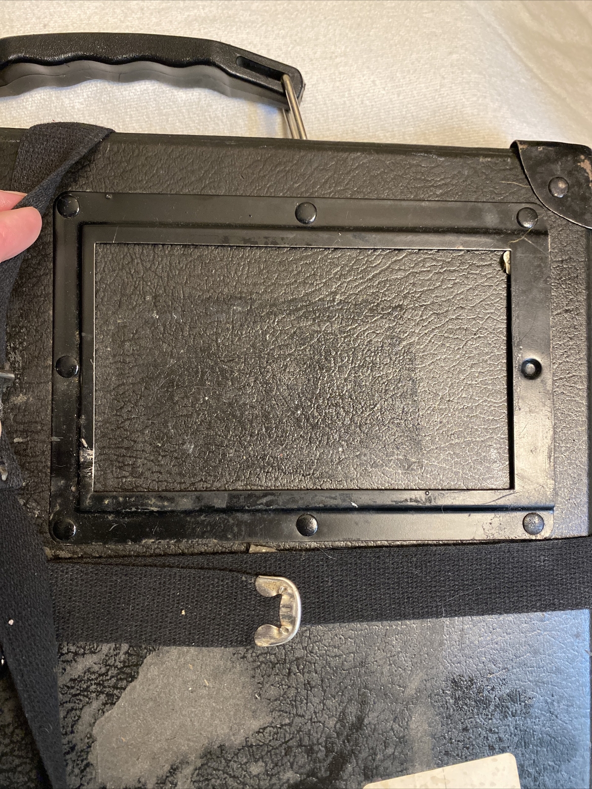 VINTAGE MOVIE FILM REEL Art SHIPPING Carrying CASE, STRAPS Metal Corners