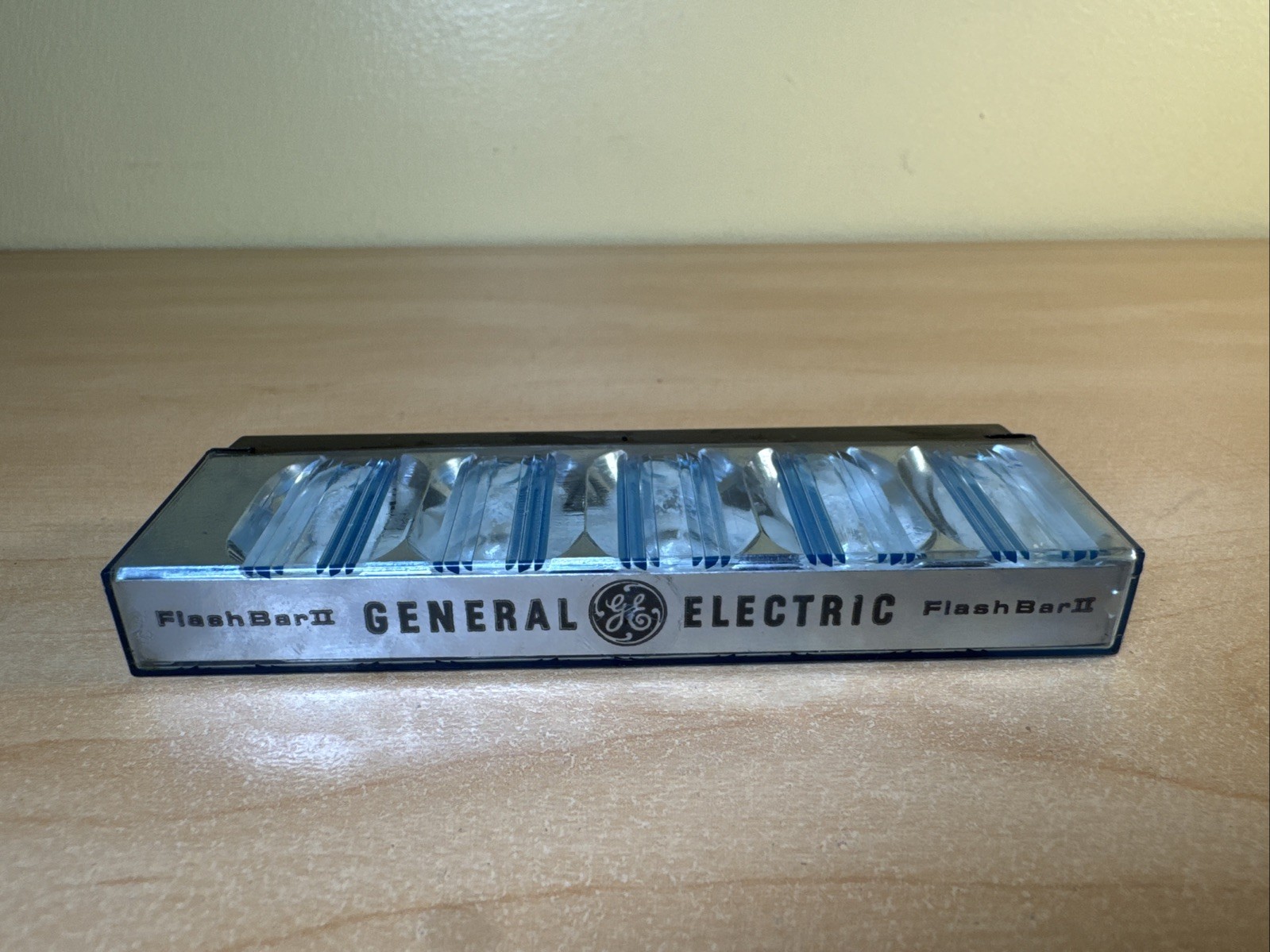 Vintage General Electric Flash II Bar