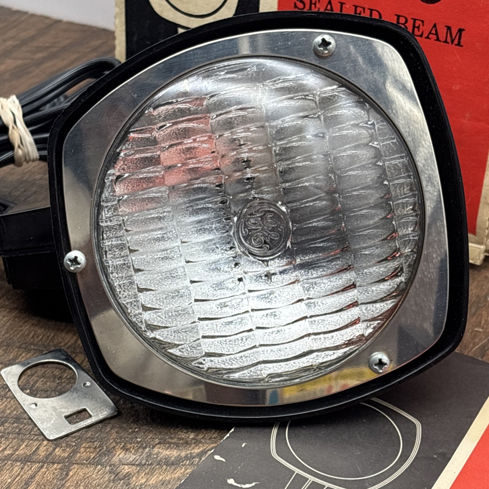 Sears Super 8 Sealed Beam Movie Light Model 8846