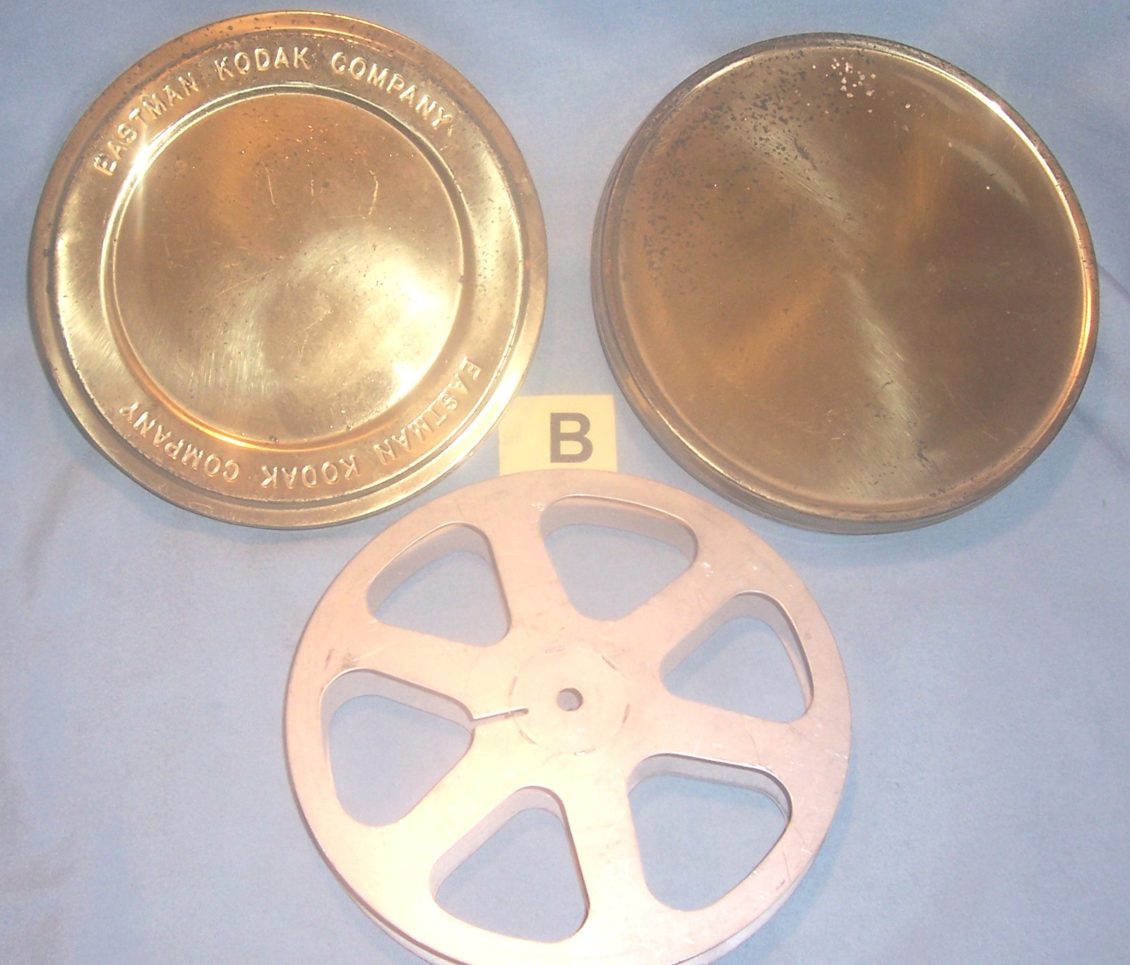 Eastman Kodak 16mm 400′ Home School Movie Film Projector Picture Reel w/ Can B