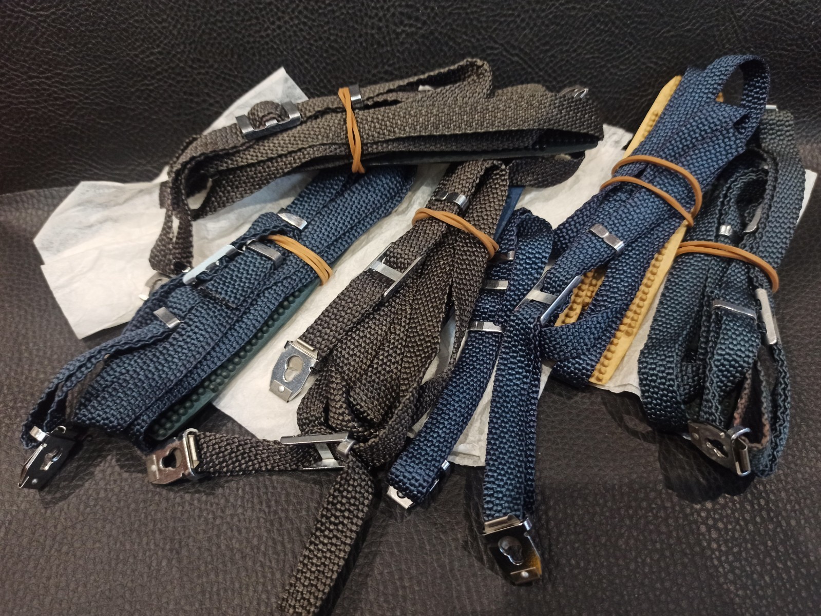 Original neck strap with fasteners for Kiev 6 60 88 shoulder medium format 1 ps