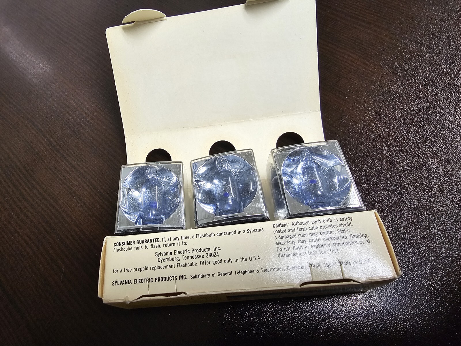 Sylvania Blue Dot Flashcubes Camera Flash Cubes 3 Pack 12 Flashes NEW OLD STOCK