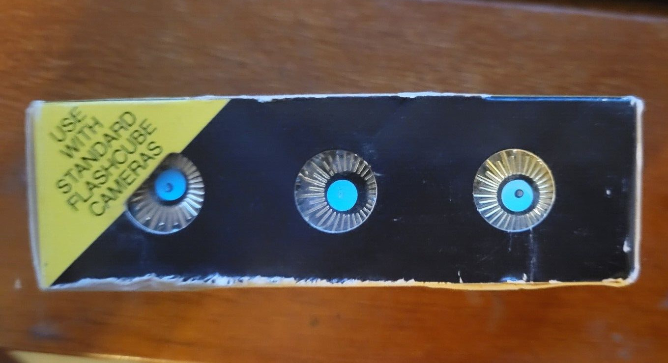 Vintage Sylvania Blue Dot Flashcubes New Old Stock