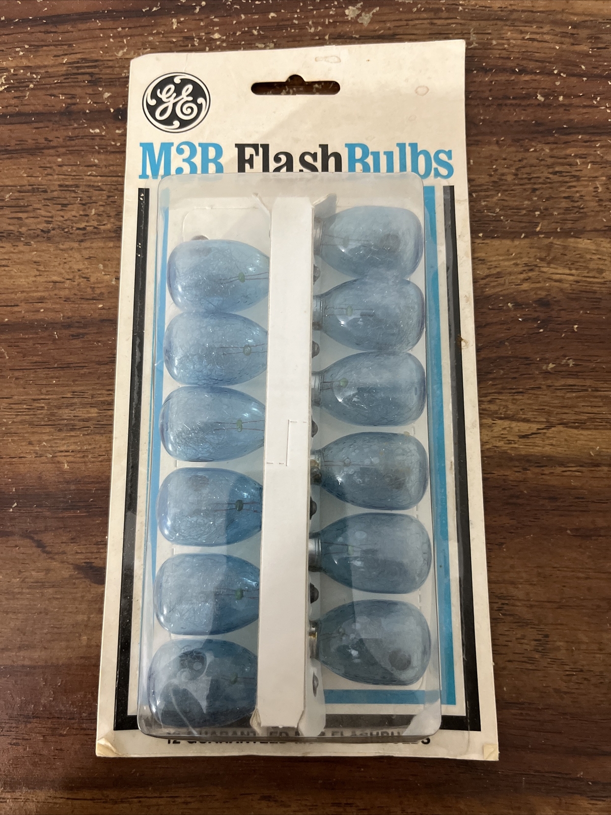 Vintage GE M3B Blue Camera Flashbulbs Unopened 12 Unused Blue Bulbs