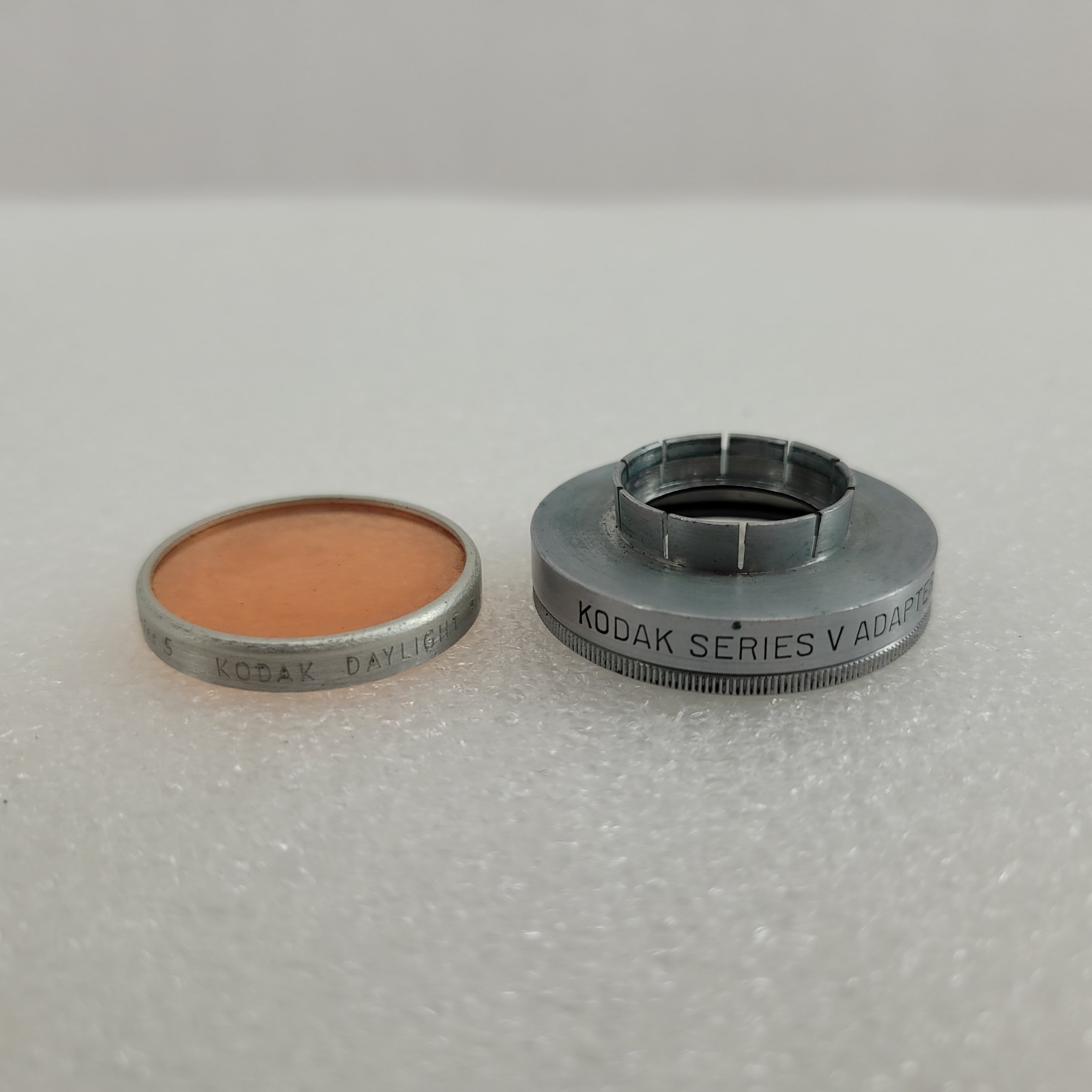 VINTAGE KODAK SERIES V FILTER ADAPTER RING 3/4 IN. 19MM Plus Daylight Filter