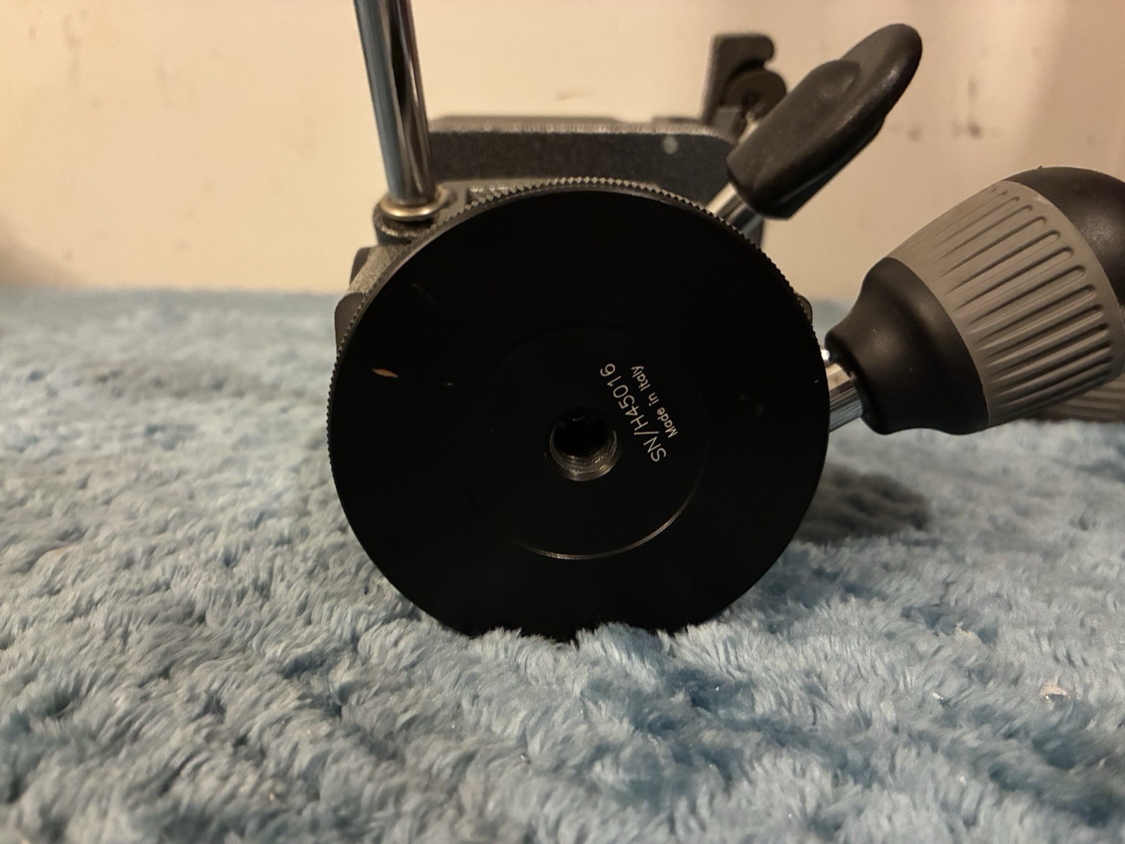 Gitzo G 1372 M 3-Way Pan/Tilt Head With Quick Release