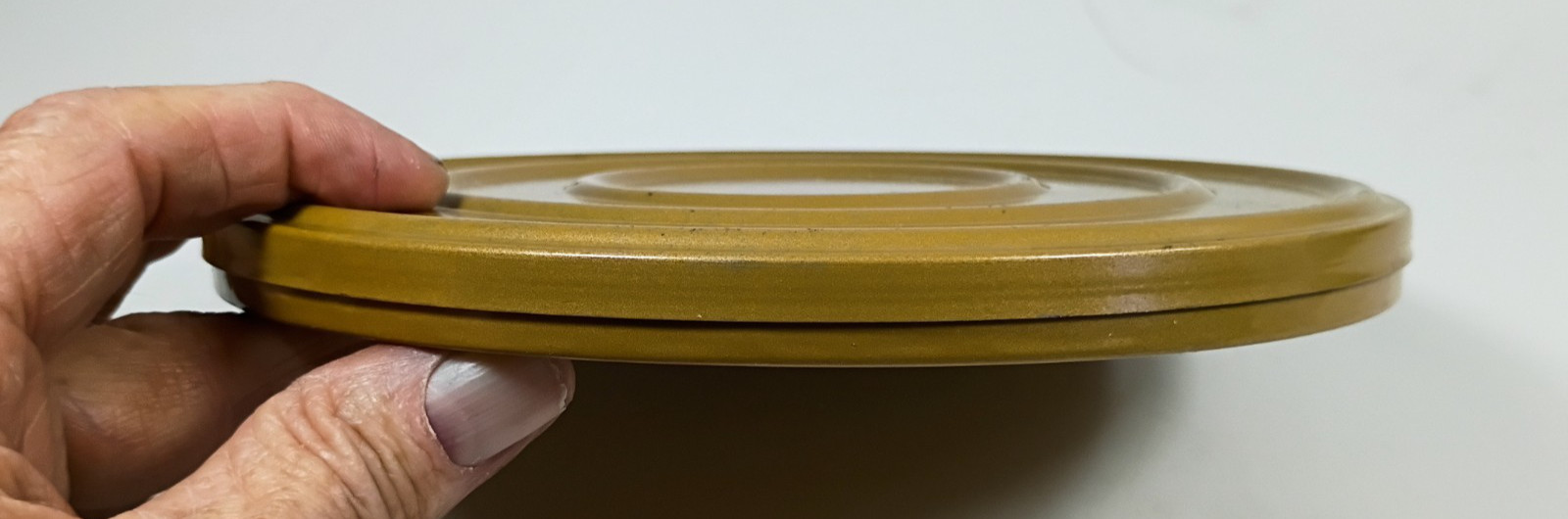 Vintage Empty 8mm Film Reel Metal Storage Tin. For 7″ Reel.
