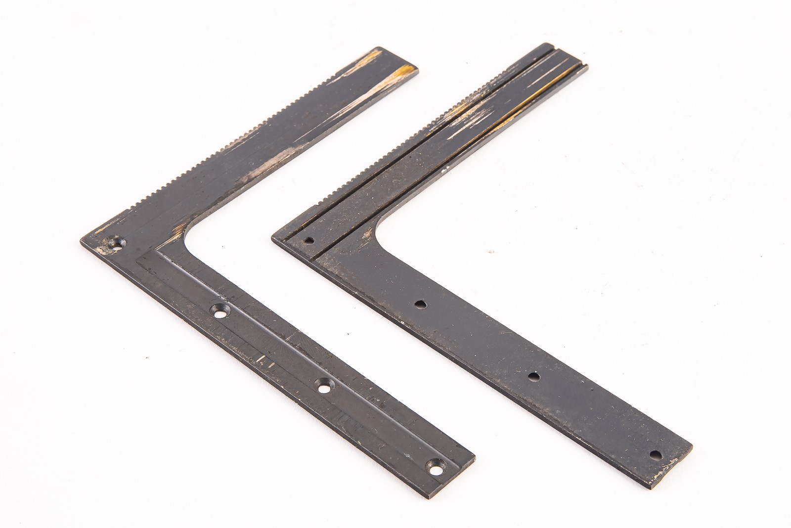R.B. Graflex Auto 4×5 Camera Replacement Part Pair of L Brackets V17