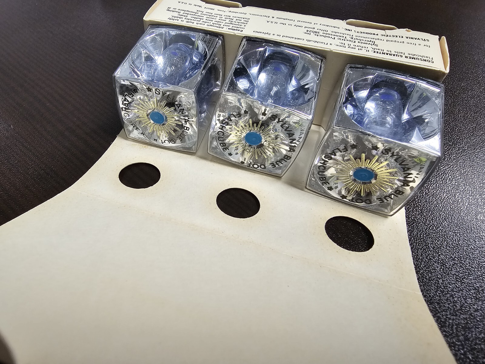 Sylvania Blue Dot Flashcubes Camera Flash Cubes 3 Pack 12 Flashes NEW OLD STOCK