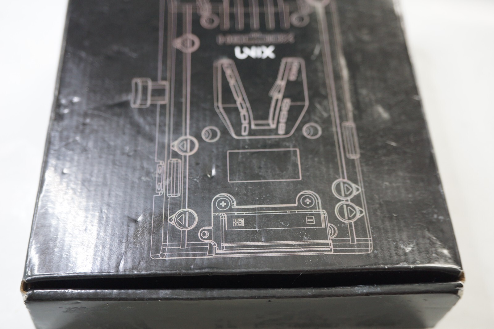 HEDBOX UNIX-7V2, V-Mount adapter plate for V-Lock Batteries .