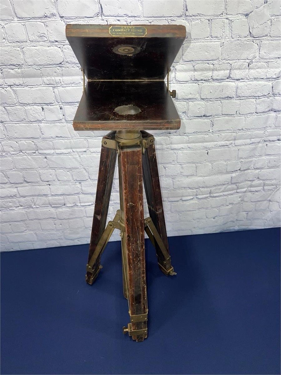 Graflex USA Crown camera compact stand tripod vintage wood