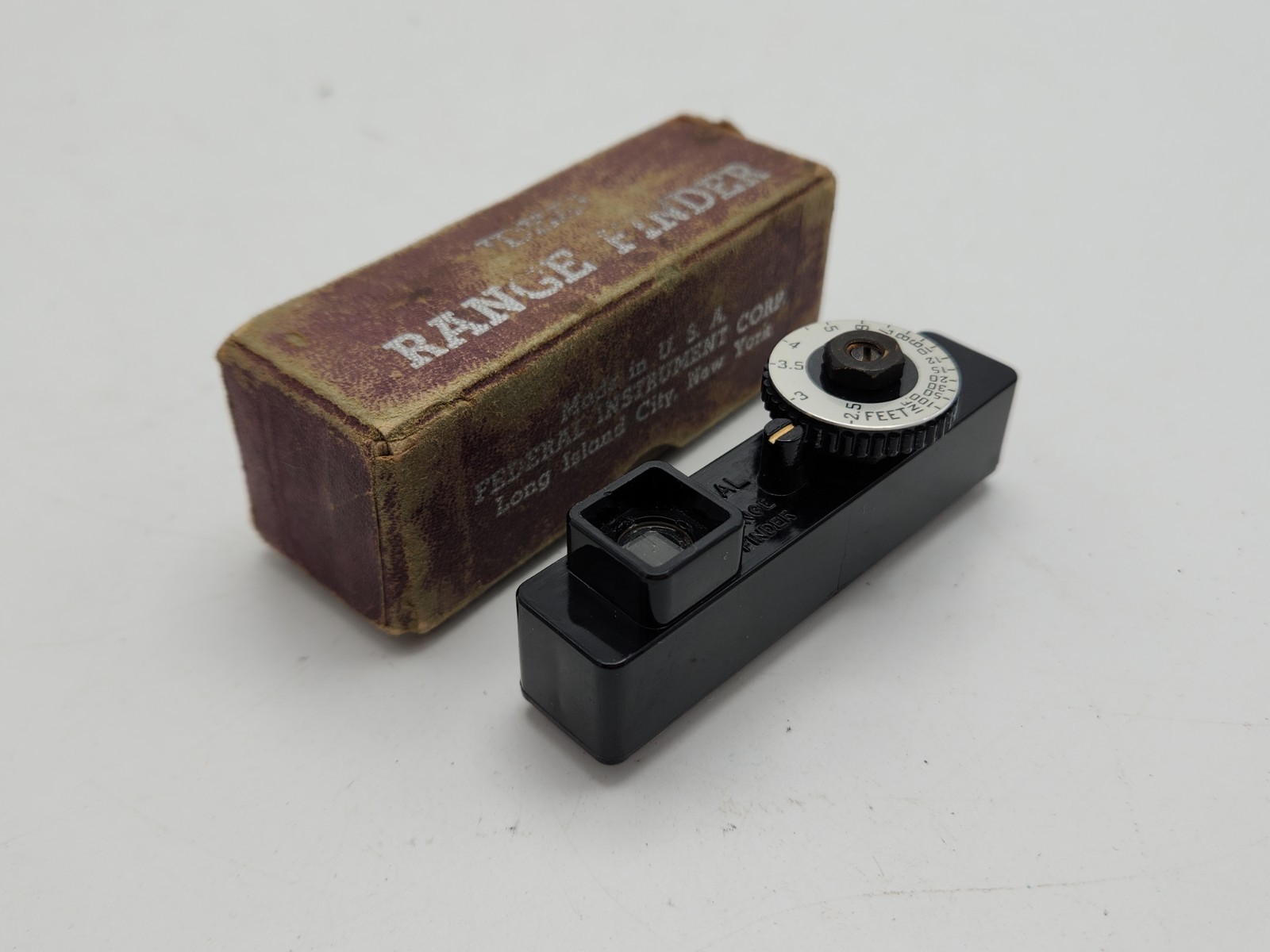 Vintage Federal Instrument Corp Ideal Range Finder in Box – N.Y. USA Rangefinder