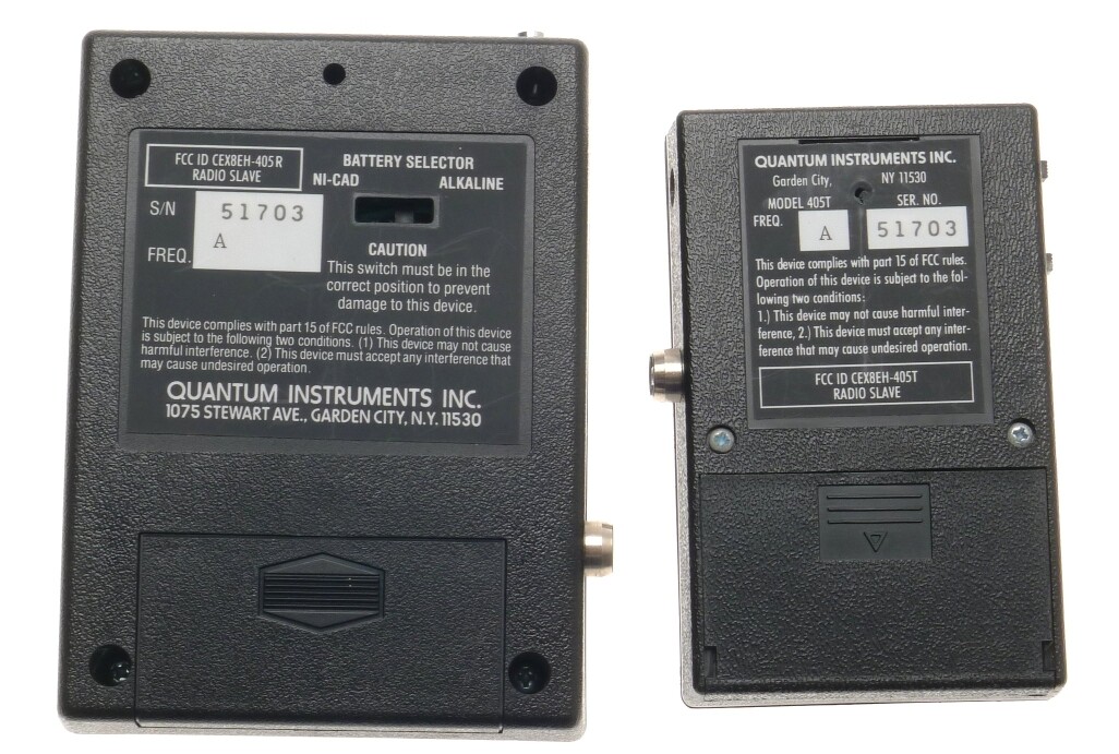 RADIO SLAVE II REMOTE CONTROL FOR CAMERA AND FLASH UNITS QUANTUM INSTRUMENTS BOX