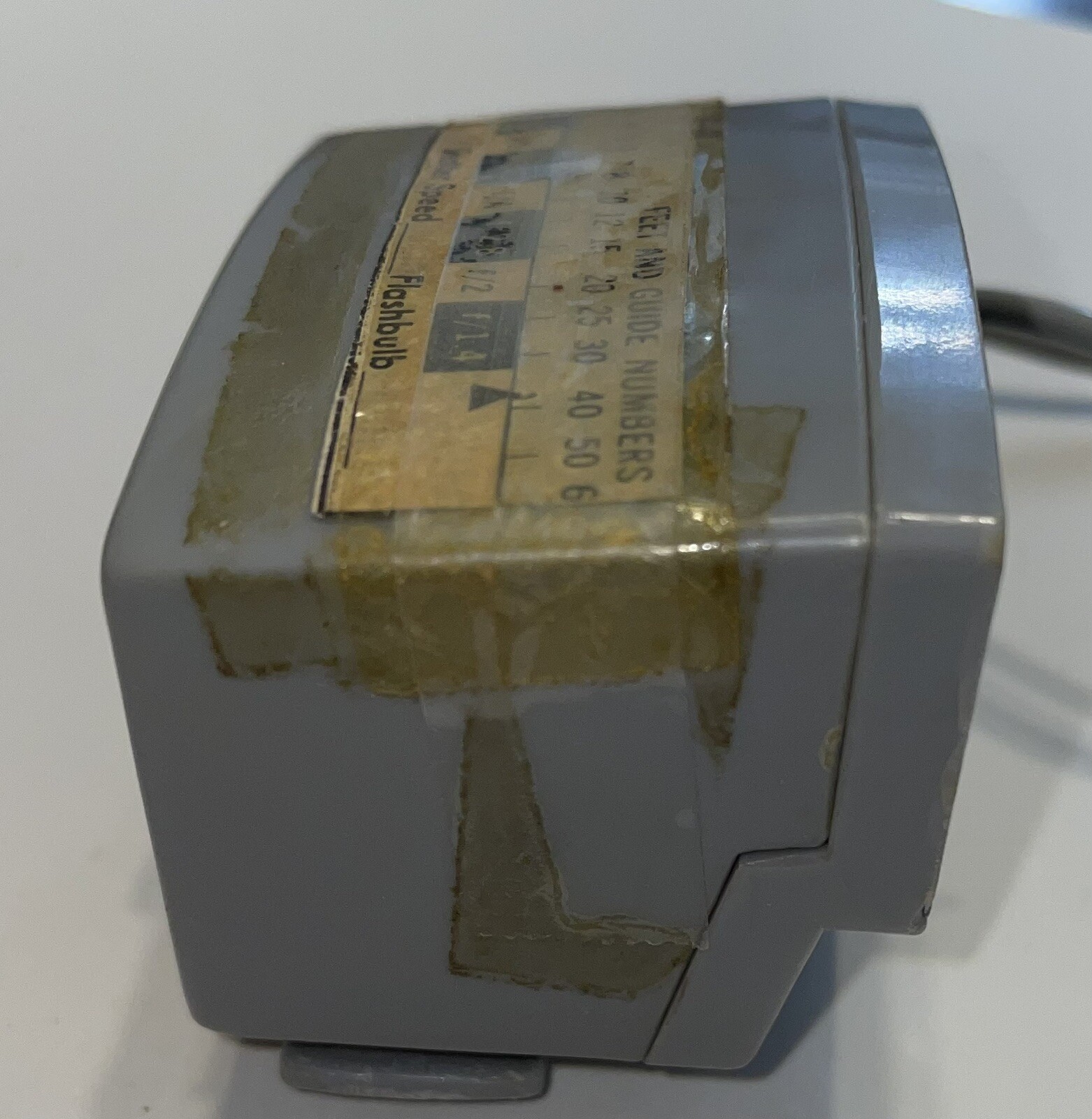 Vintage Gold Crest Camera Flash Attachment – From Japan – Comes With Case.