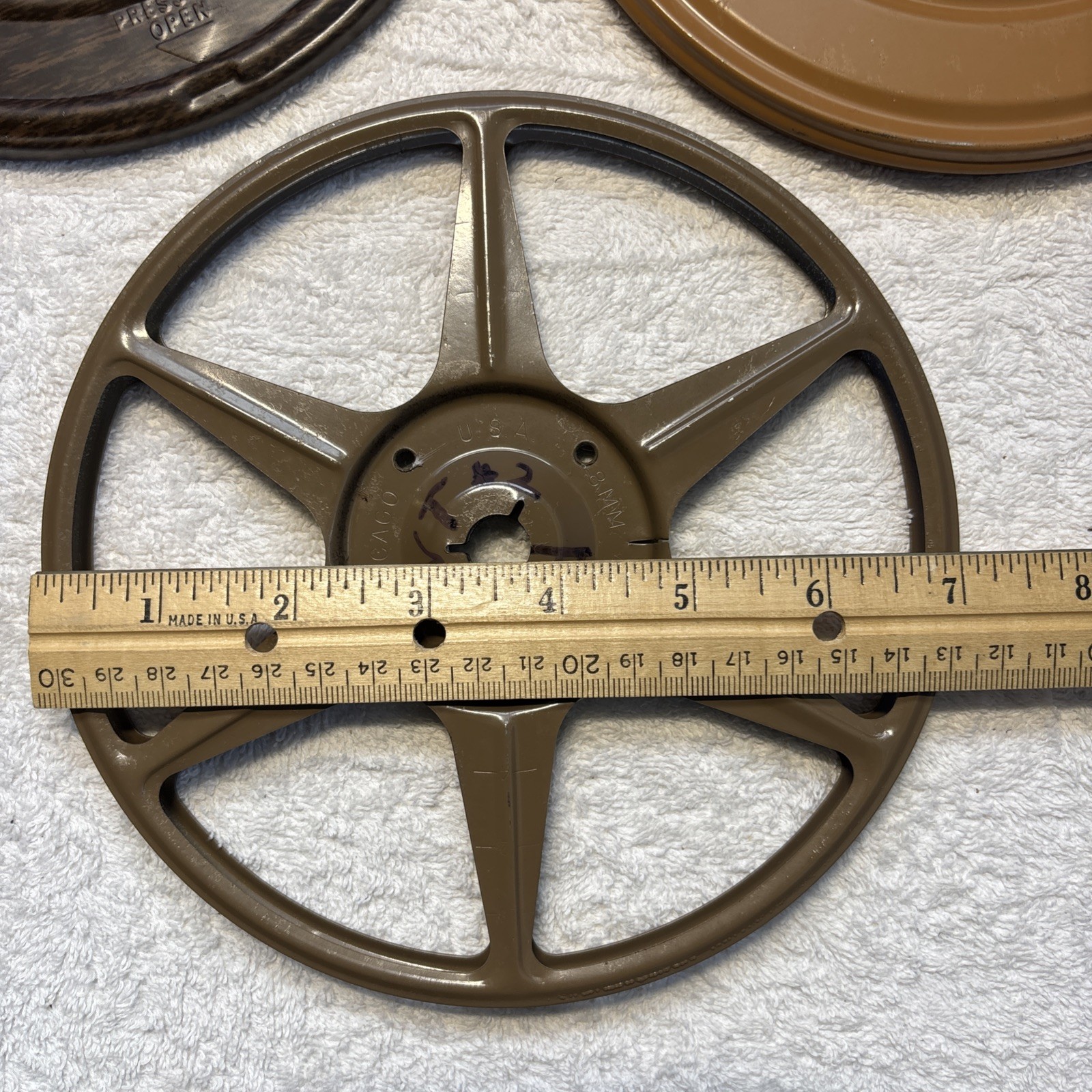 2 Dual 8 Harwood Flip-Top Dual Woodgrain Can with Harwood Reel / Kodak Reel READ