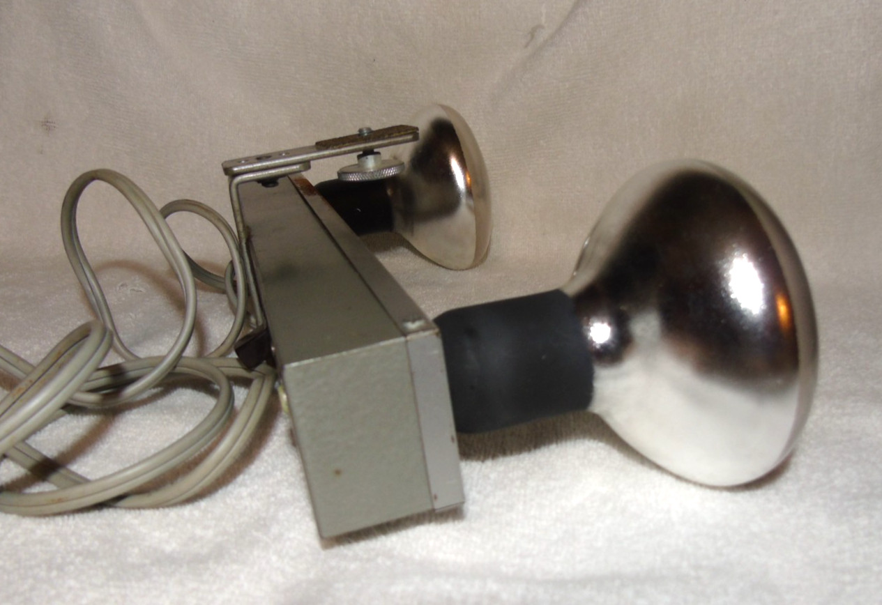 Vintage Tower Light Bar Sears, Roebuck And Co. & Simpson, Sears LTD Cat No 6612