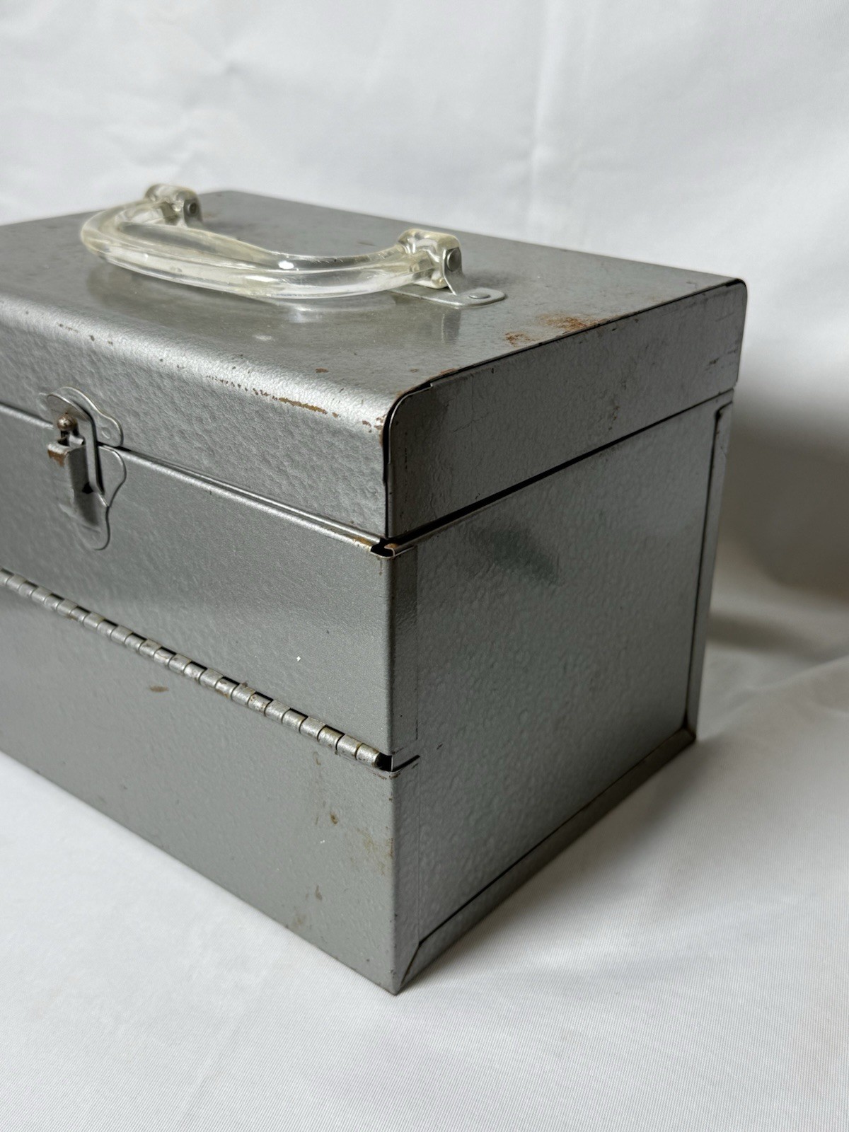 Gotham USA Vintage 12-Slot Super 8 Gray Metal Case For Reels