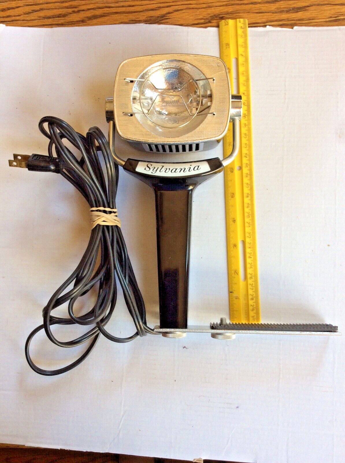 Circa 1960’s Sylvania Sun Gun Movie Light #SG50-excellent Condition-Bulb Works