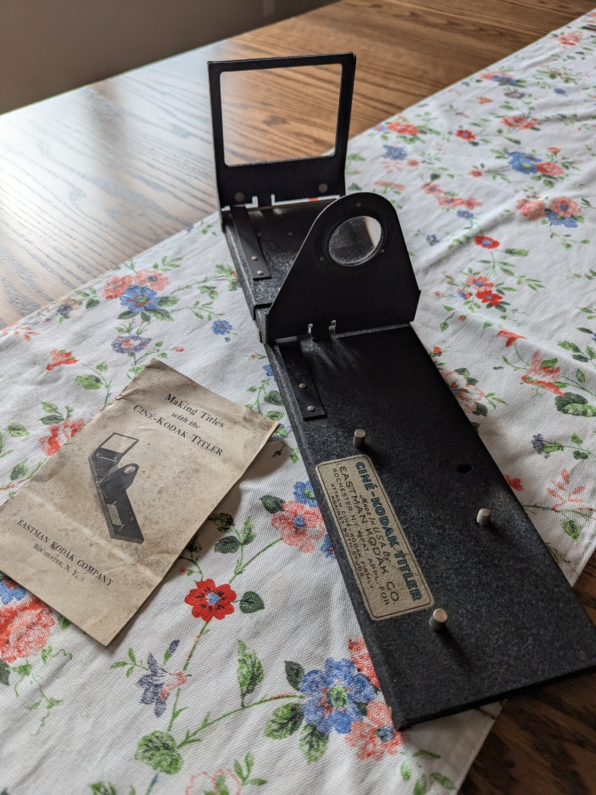 Vintage Cine-Kodak Film Titler w/instructions