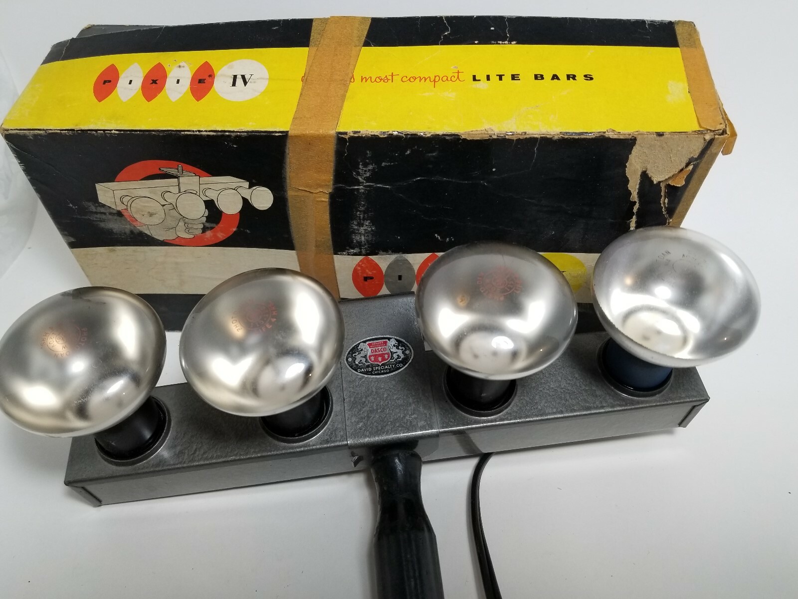 Vintage Movie Camera 4 Light Light Bar Original Box PIXIE David Specialty WORKS