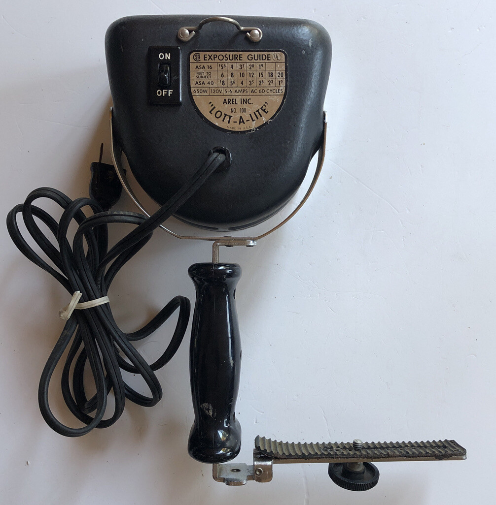 Vintage AREL LOTT-A-LITE Movie Photography Light With GE Uniflood. Works Great