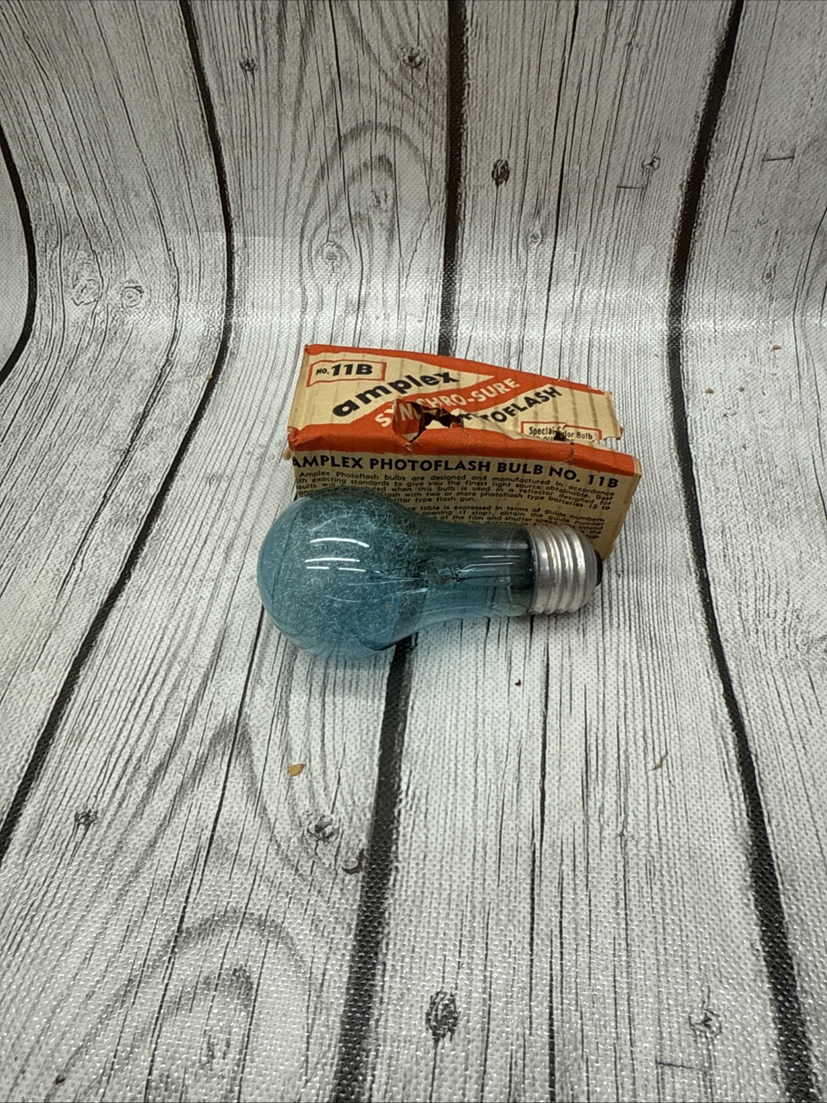 Vintage Amplex Photo flash 11B Fuzz Bulb