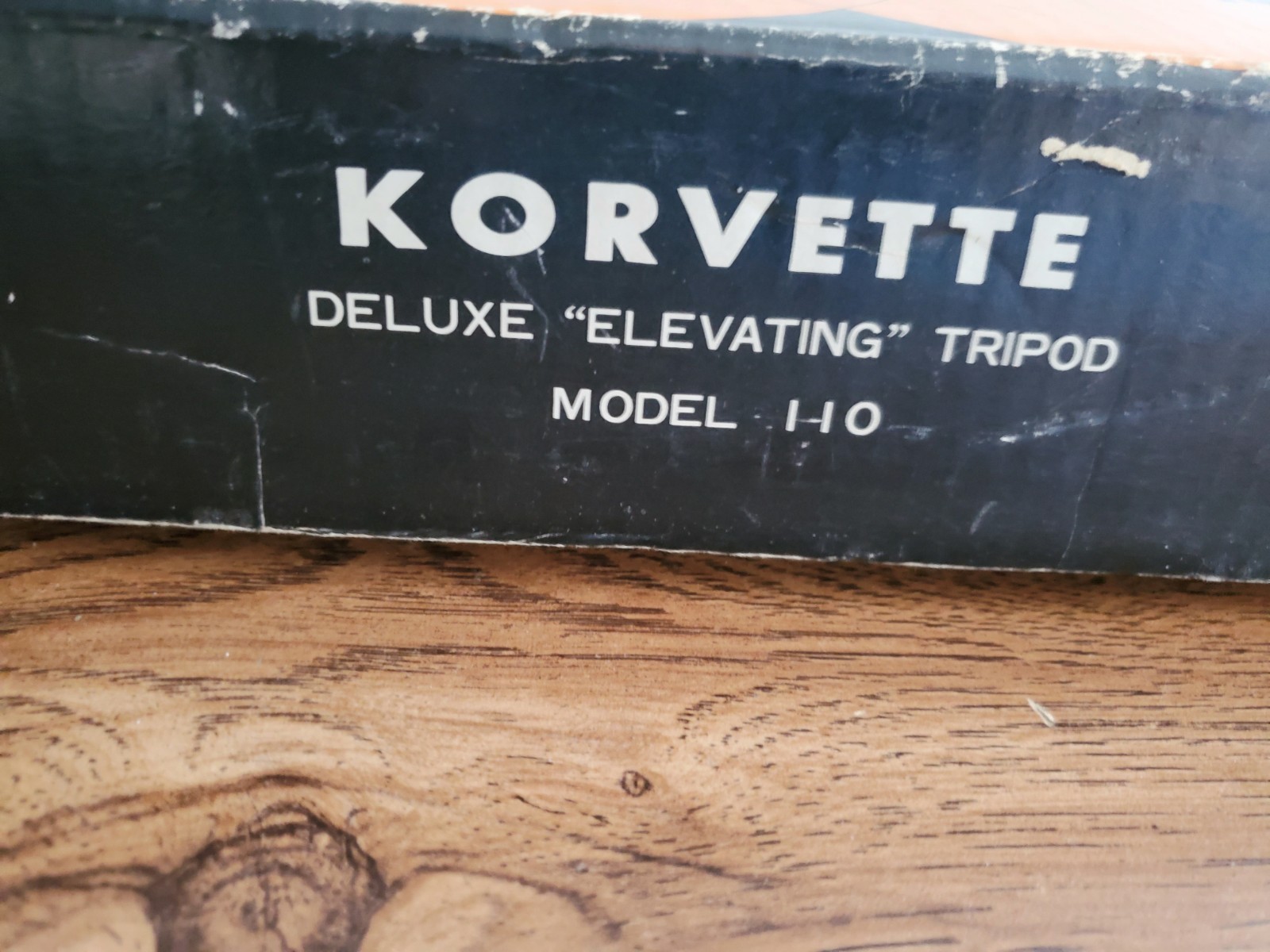 E.J. Korvette Deluxe Elevating Tripod #110 Photography Videography Box Vintage