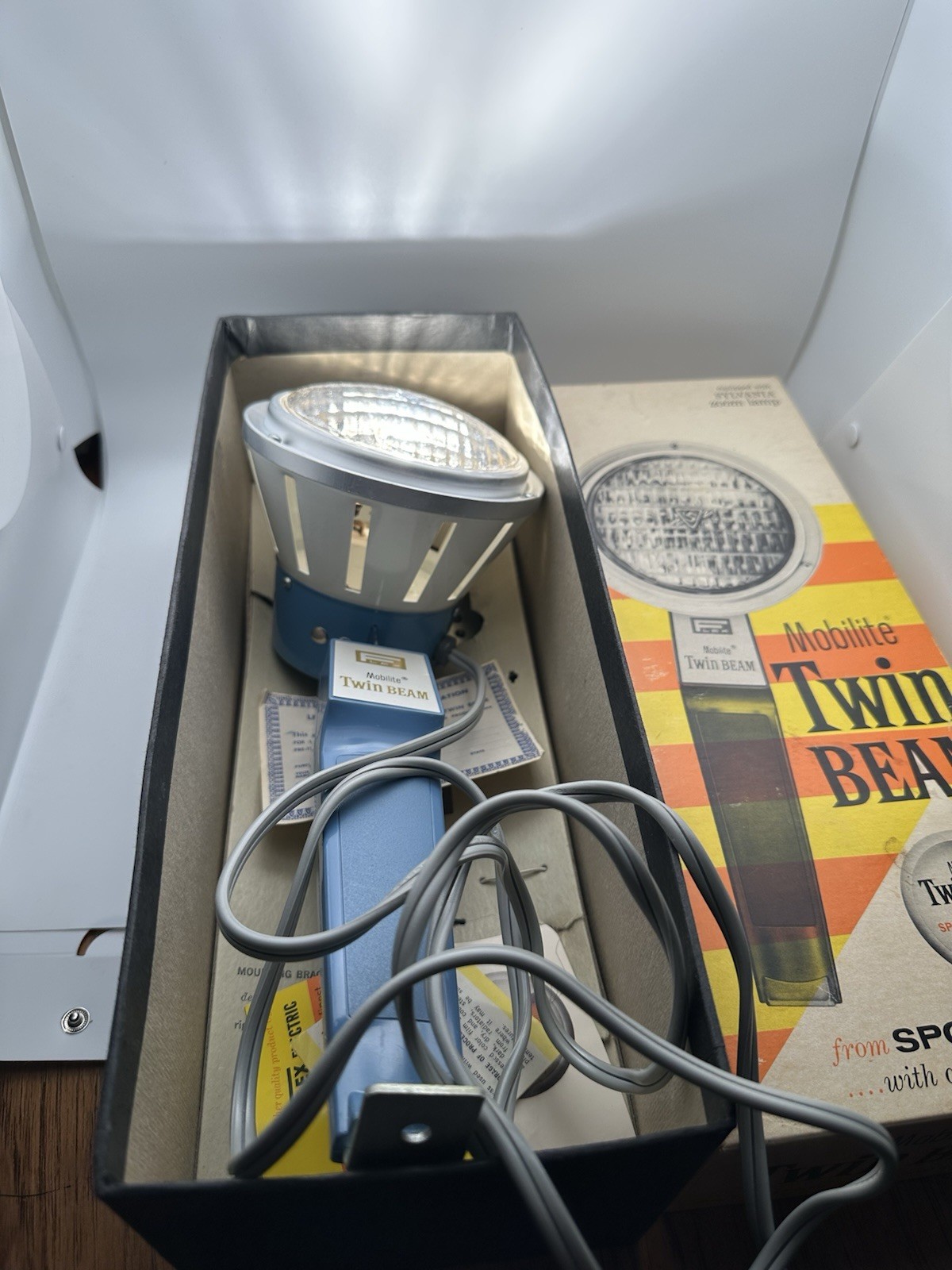 Vintage Mobilite Twin Beam Tilt Spot And Flood Light 3400K Flex Electric Works