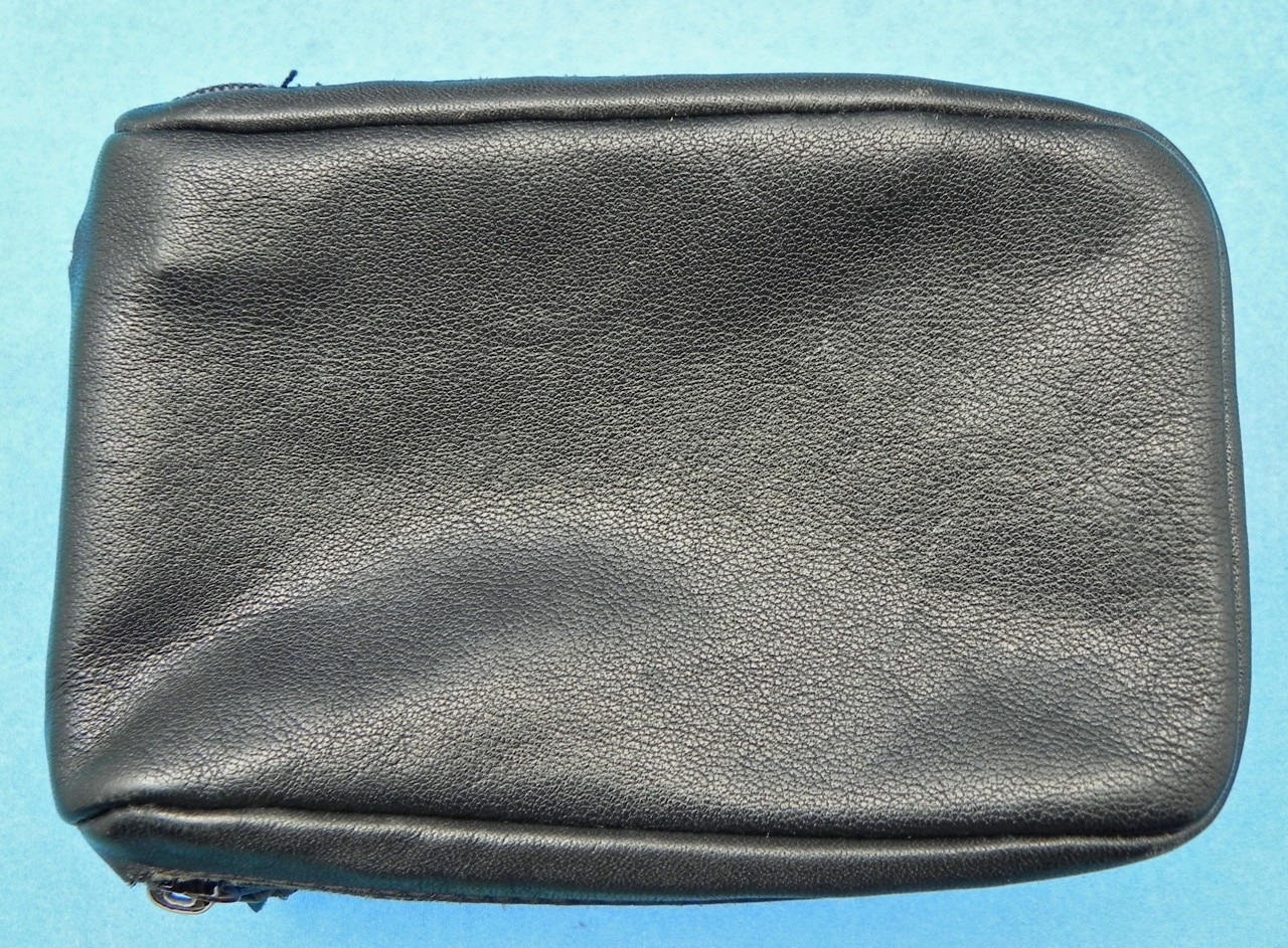 Leica CL Soft Body Case #5 ………… Minty