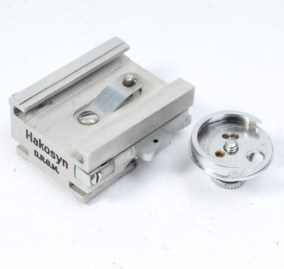 HAKOSYN FLASH SYNCHRONIZER FOR LEICA & RUSSIAN SCREW MOUNT RANGEFINDER CAMERAS