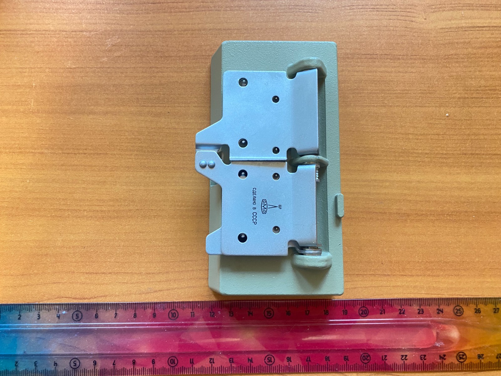 MPP-4 Universal press for splicing amateur films 8-16 mm and super-8. USSR.