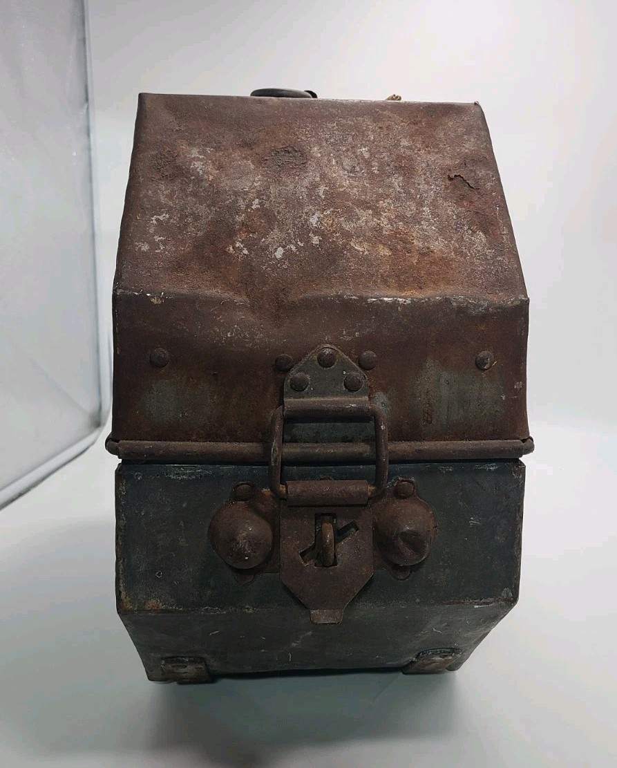 Vintage Goldberg Bros. Metal Two-Reel 35mm Movie Film Transport Case