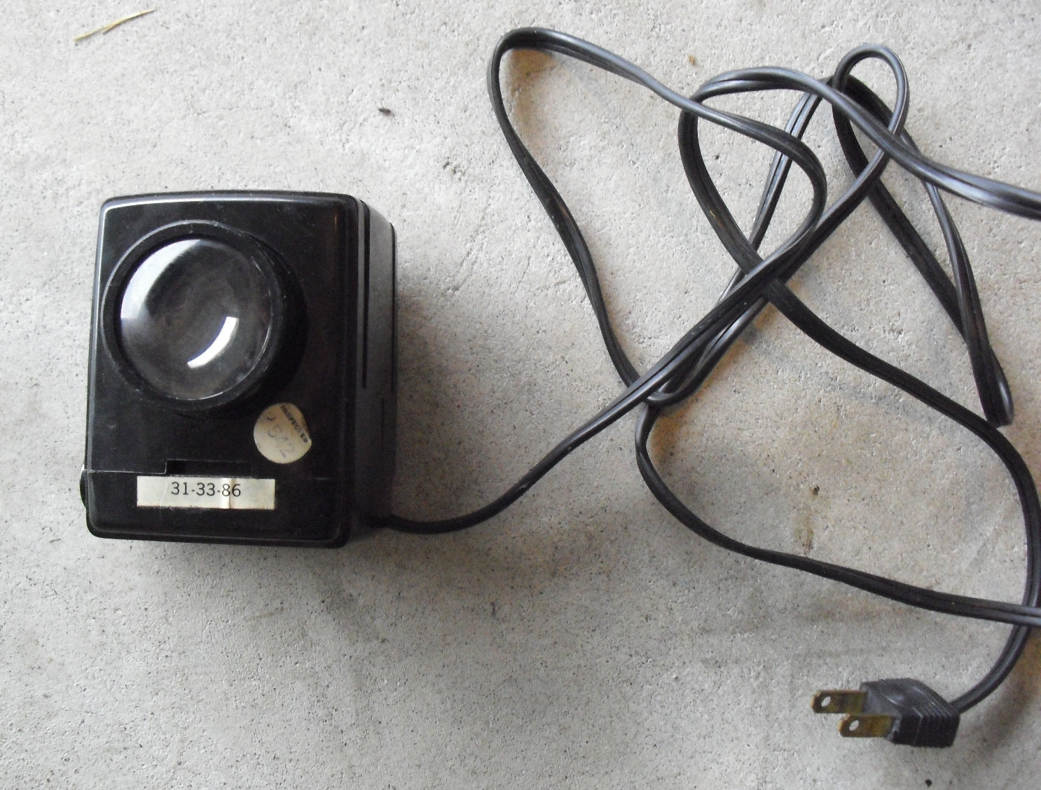 Vintage Bausch & Lomb Small Slide Reader I Think 31-33-86 Marked LOOK