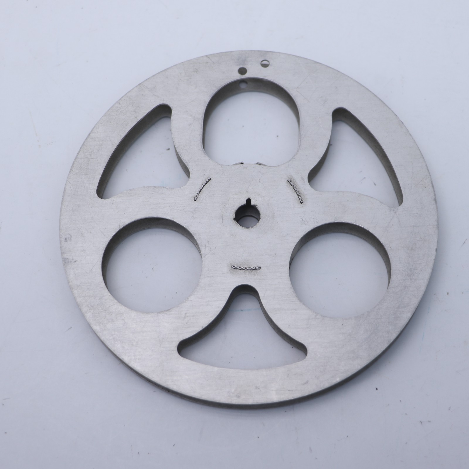 Vtg Lot 7 Sets Film Canister Cans + Take Up Reels Bell + Howell 5″ Reel 200′ 8mm