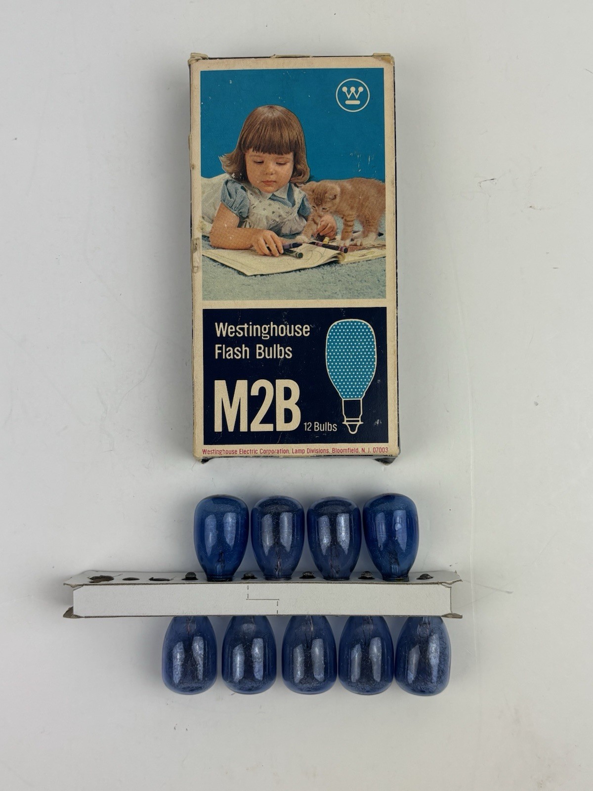Vintage Westinghouse M2B FLASH BULBS – 9 Bulbs In Package