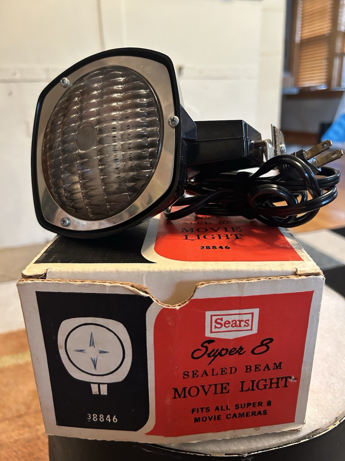 Vintage Sears Super 8 Sealed Beam Movie Light. 38846. USA. Works Very Bright