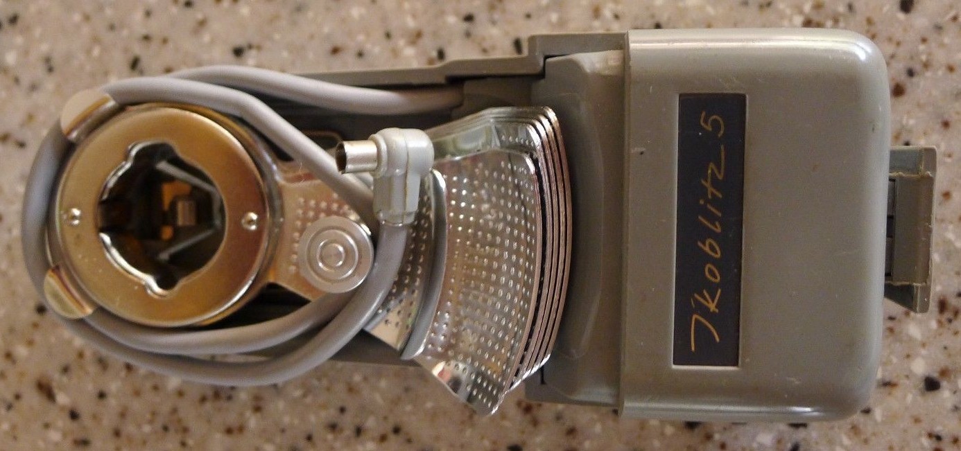Zeiss Ikon Ikoblitz 5 Echoblitz Bounce Flash Made in Germany Vintage – WORKS